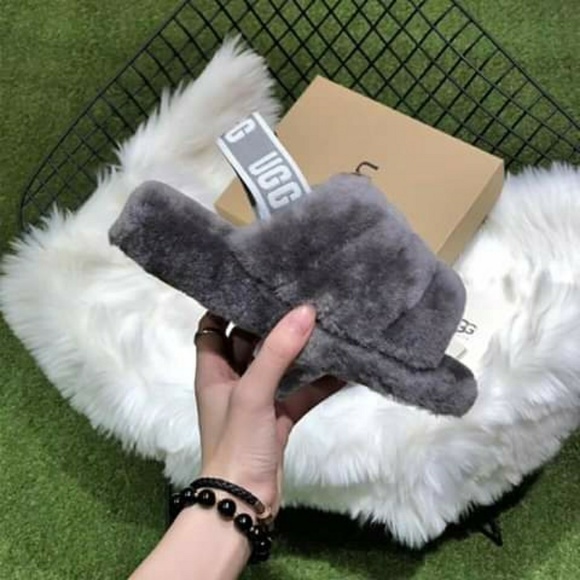 Ugg slippers - Picture 4 of 5